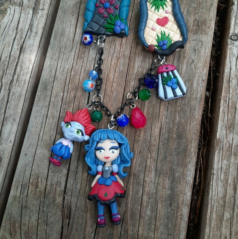 Princess of Juniper Necklace
💙🦋🥀